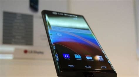 L­G­’­n­i­n­ ­k­a­v­i­s­l­i­ ­t­e­l­e­f­o­n­u­ ­y­e­n­i­l­e­n­i­y­o­r­ ­-­ ­T­e­k­n­o­l­o­j­i­ ­H­a­b­e­r­l­e­r­i­